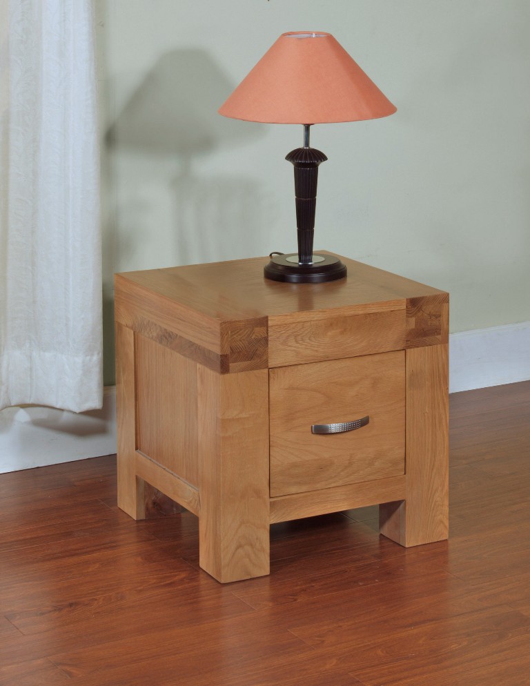 Santana Blonde Oak Lamp Table with 1 drawer - Click Image to Close