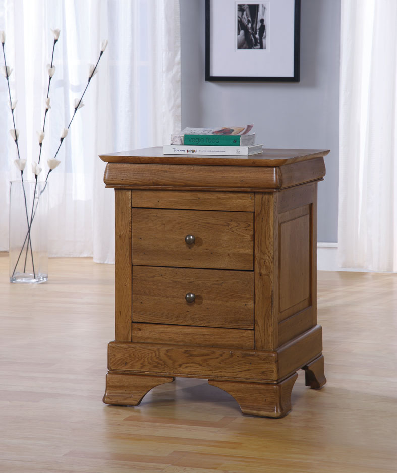 Chateau Oak Bedside 3 Drawer - Click Image to Close