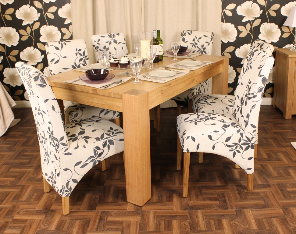 Ashton Oak Dining Table (4-6 Seater) Plus 4 Chairs - Click Image to Close