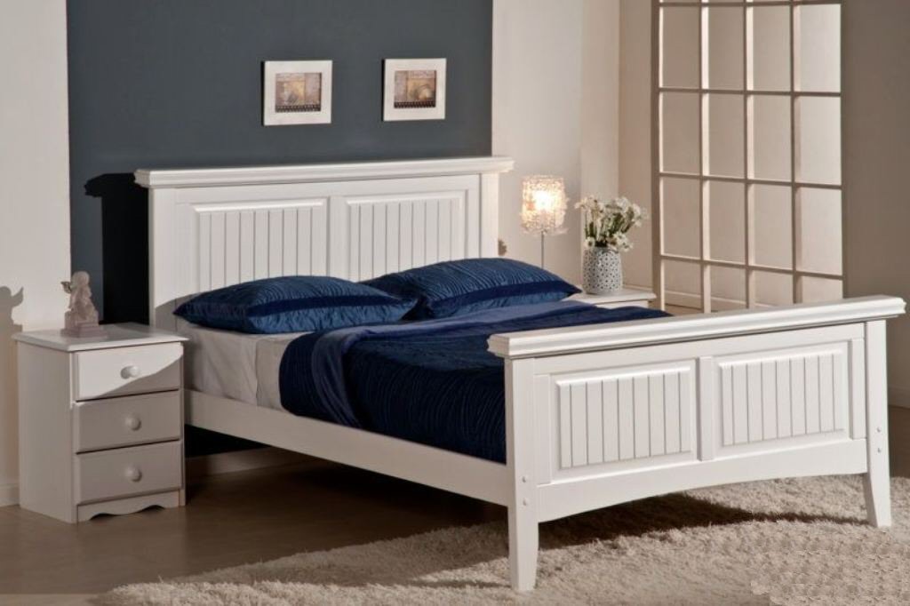 Lazio 4ft 6in Double Painted Pine Bed - Click Image to Close
