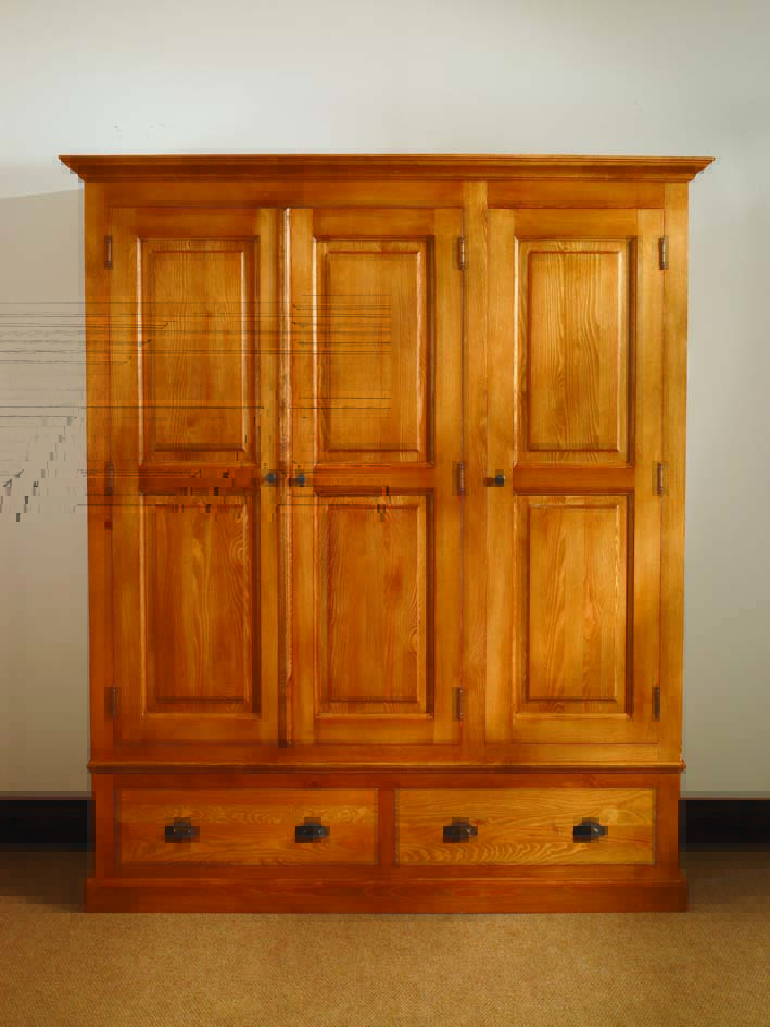 Mottisfont Painted Pine Wardrobe Triple with Drawers - Click Image to Close